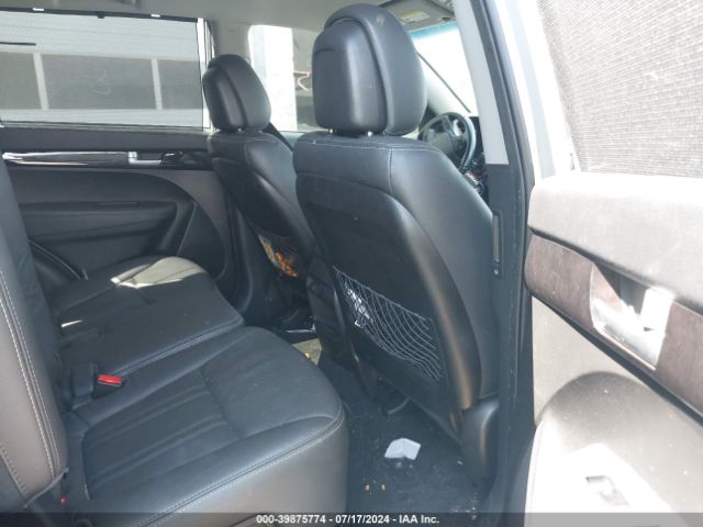 5XYKT3A62FG632411 KIA SORENTO LX
