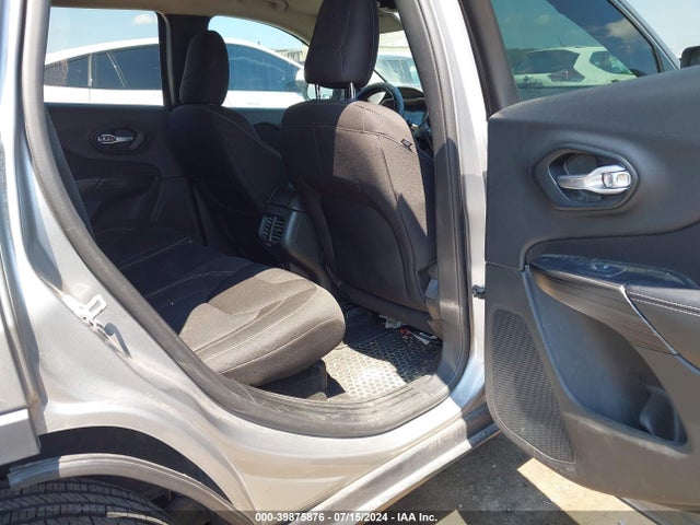 Jeep Cherokee Latitude 2015 1C4PJLCS7FW516212 Image 8