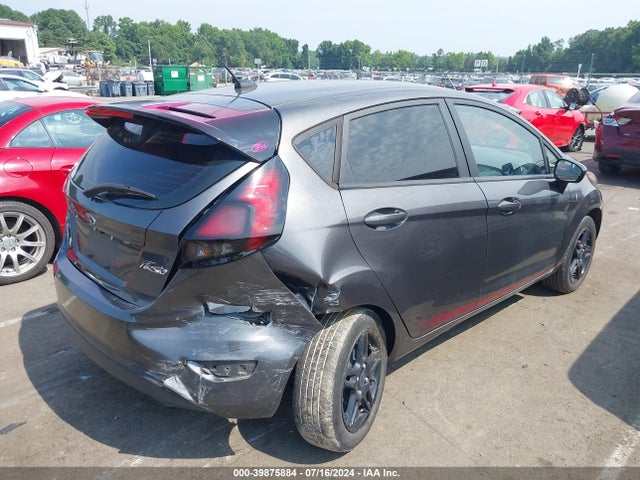 Ford FIESTA SE 2018 3FADP4EJ0JM140558 Image 4