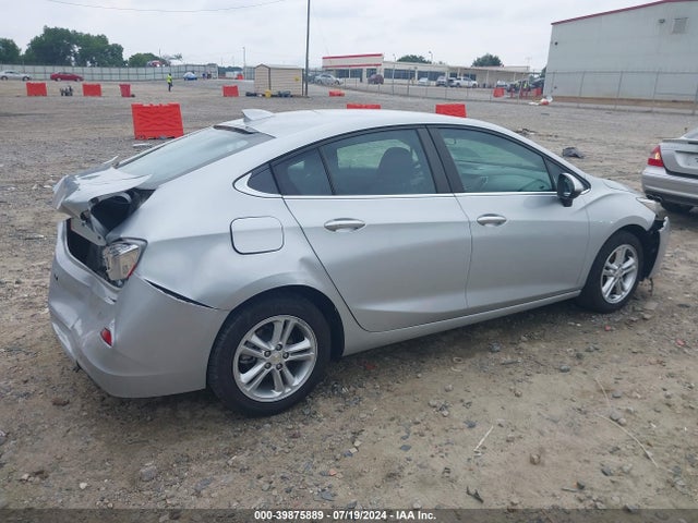2017 CHEVROLET CRUZE 1G1BE5SM7H7160248 Photo 3