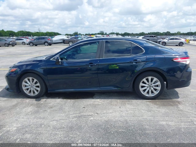 Toyota CAMRY LE 2018 4T1B11HK5JU636422 Image 14