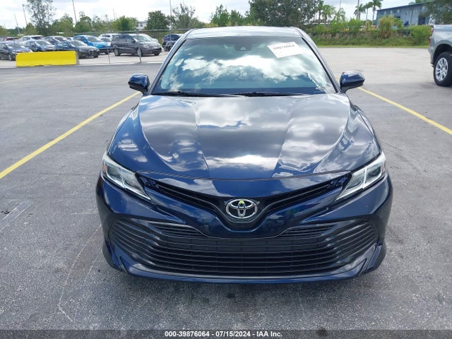 Toyota CAMRY LE 2018 4T1B11HK5JU636422 Image 6