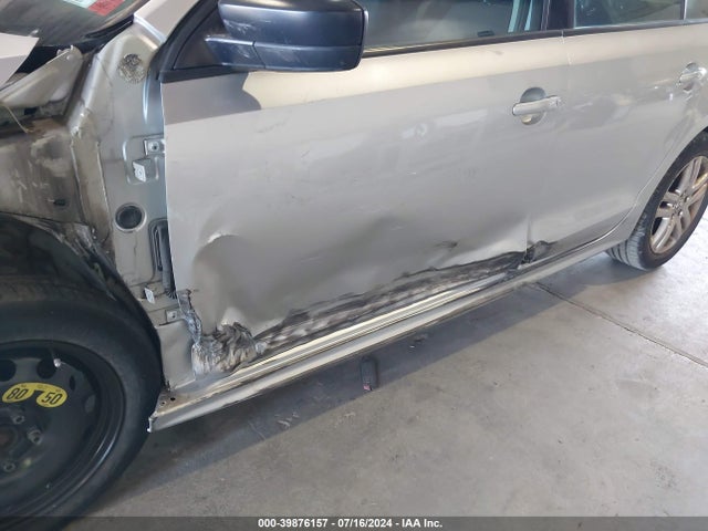 3VW2K7AJ3FM221243 Volkswagen Jetta 2.0l S