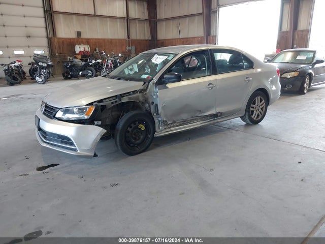 3VW2K7AJ3FM221243 Volkswagen Jetta 2.0l S