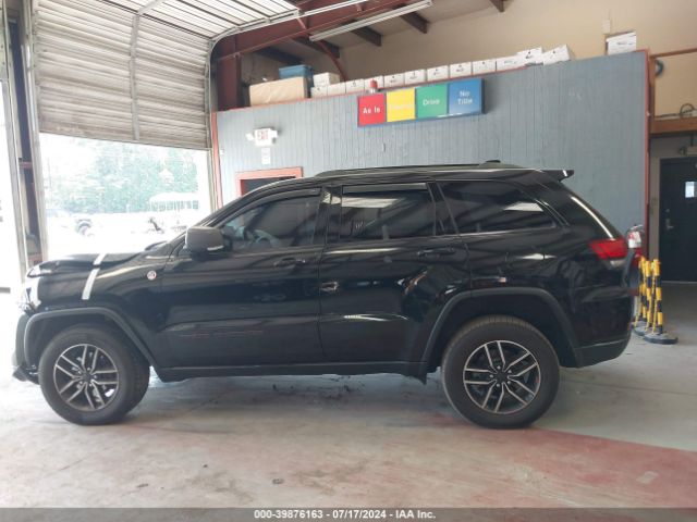 1C4RJFLG0KC528218 Jeep Grand Cherokee Trailhawk 4x4