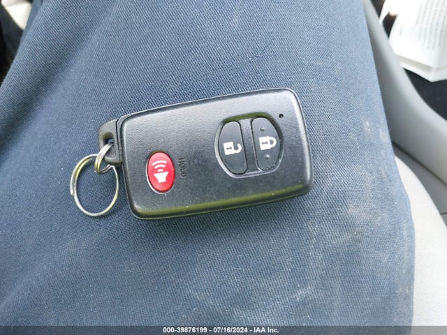 Toyota Prius Two 2015 JTDKN3DU0F1906211 Image 11
