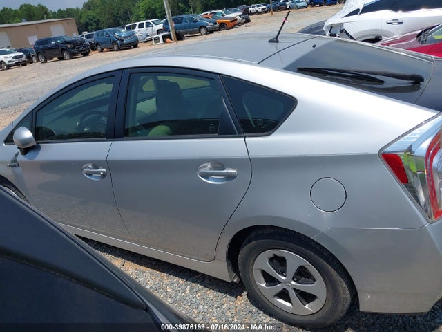 Toyota Prius Two 2015 JTDKN3DU0F1906211 Image 14