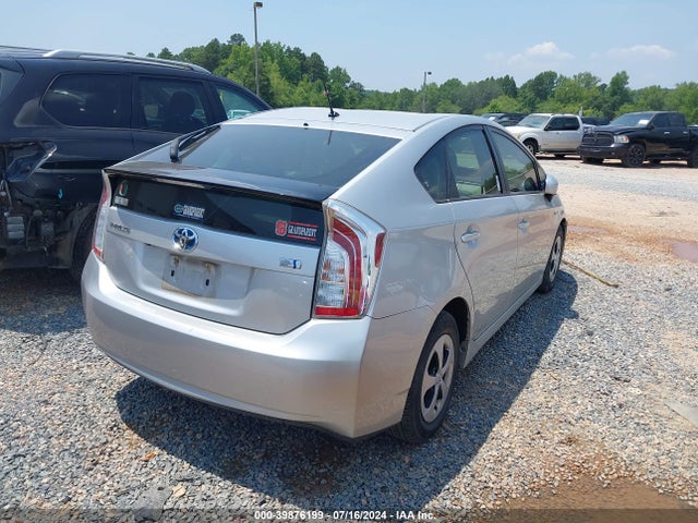 Toyota Prius Two 2015 JTDKN3DU0F1906211 Image 4