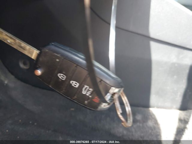3KPA24AD8ME393301 KIA RIO S
