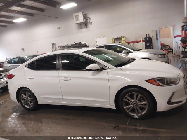 Hyundai Elantra Value Edition 2017 5NPD84LF1HH151297 Image 13