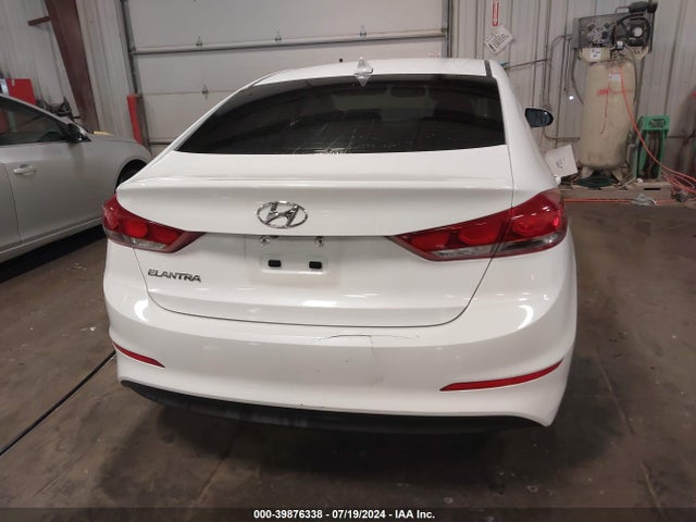 Hyundai Elantra Value Edition 2017 5NPD84LF1HH151297 Image 16
