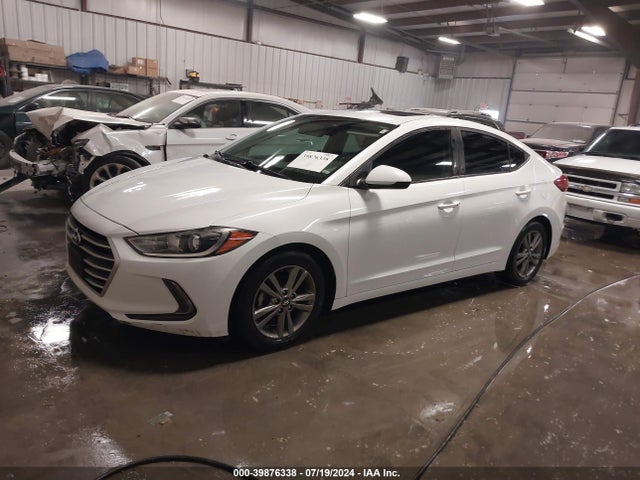Hyundai Elantra Value Edition 2017 5NPD84LF1HH151297 Image 2
