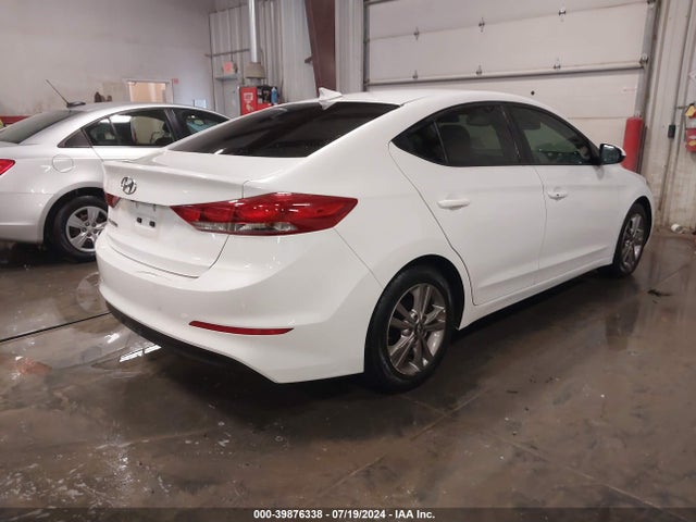 Hyundai Elantra Value Edition 2017 5NPD84LF1HH151297 Image 4