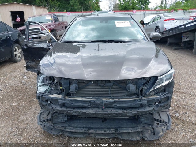 Toyota CAMRY LE 2018 4T1B11HK3JU015423 Image 13