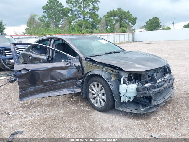 Toyota CAMRY LE 2018 4T1B11HK3JU015423 Image 6