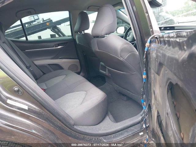 Toyota CAMRY LE 2018 4T1B11HK3JU015423 Image 8