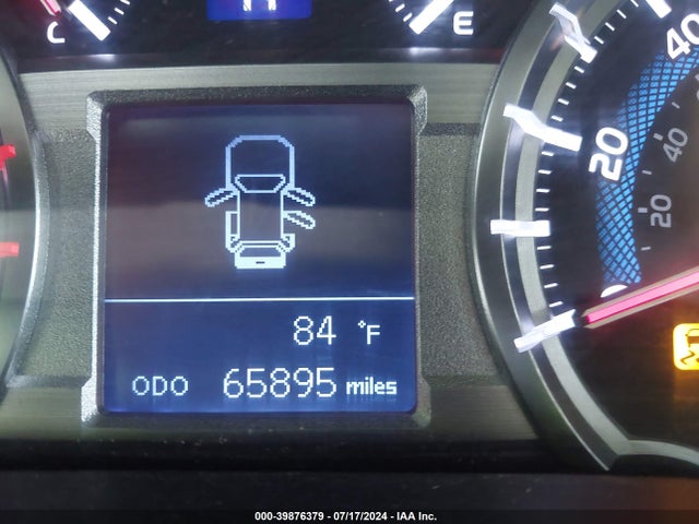Toyota 4RUNNER SR5 2019 JTEBU5JR6K5688708 Image 13
