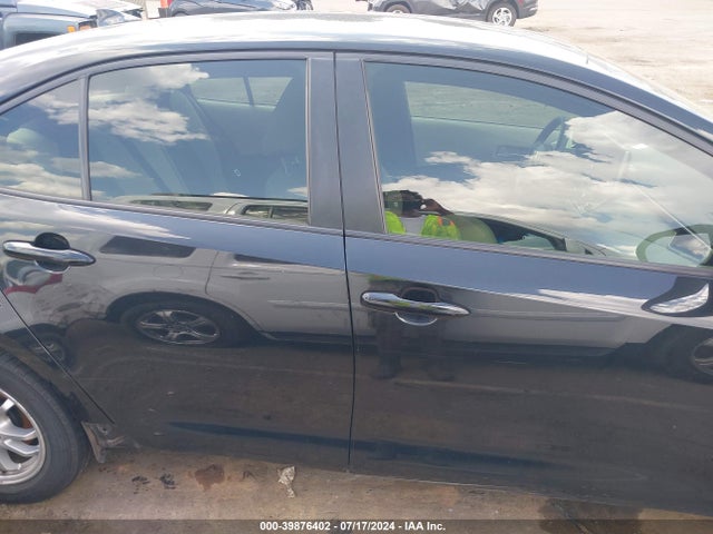 Toyota Corolla Hybrid Le 2020 JTDEBRBE9LJ027256 Image 13