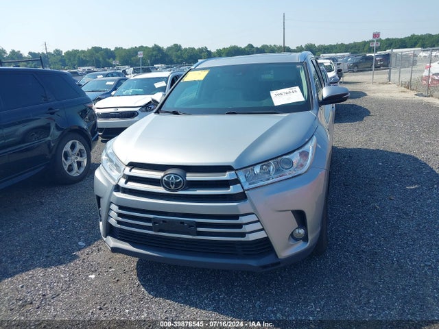 Toyota Highlander Xle 2017 5TDJZRFH4HS430084 Image 12