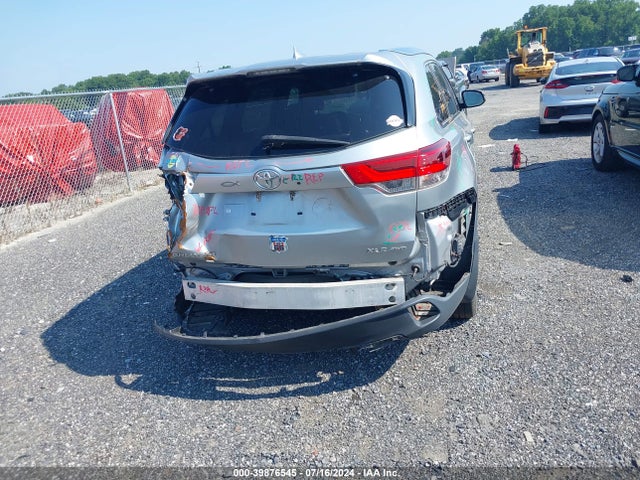 Toyota Highlander Xle 2017 5TDJZRFH4HS430084 Image 16