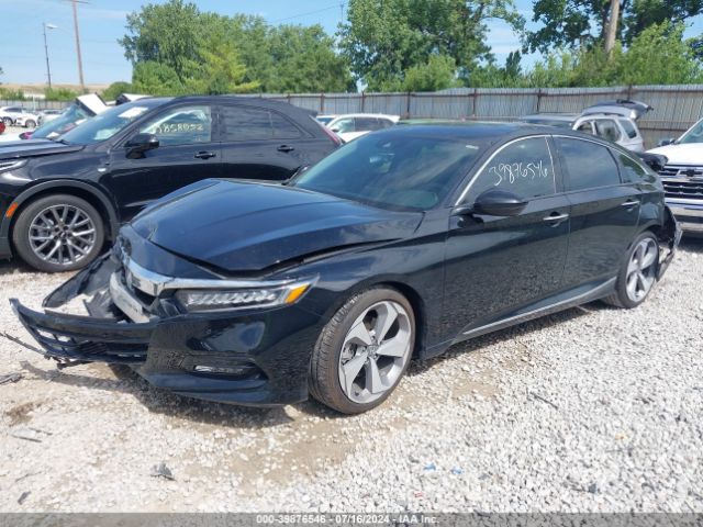 1HGCV2F95JA010911 Honda Accord Touring 2.0t