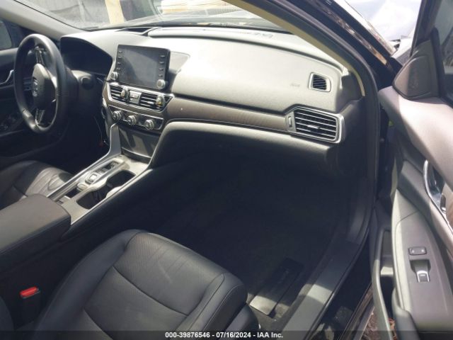 1HGCV2F95JA010911 Honda Accord Touring 2.0t