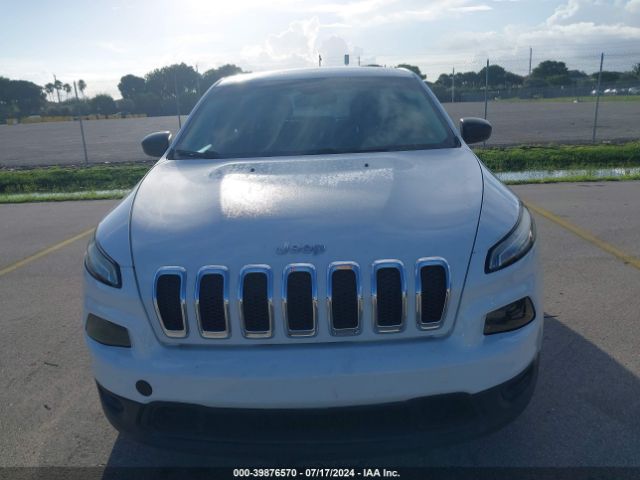 1C4PJLAB0GW137492 Jeep Cherokee Sport