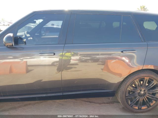 SALKPBE70PA046110 Land Rover Range Rover P530 Se