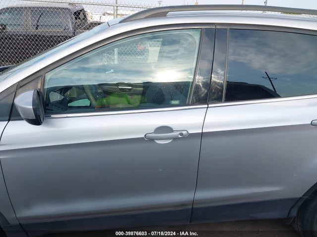 Ford ESCAPE SE 2018 1FMCU9GD0JUB02757 Image 14