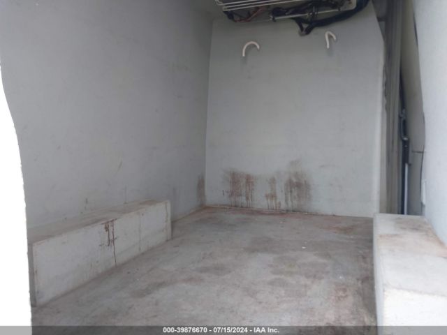 1N6AF0LY8JN805461 Nissan Nv Cargo Nv2500 Hd S V8
