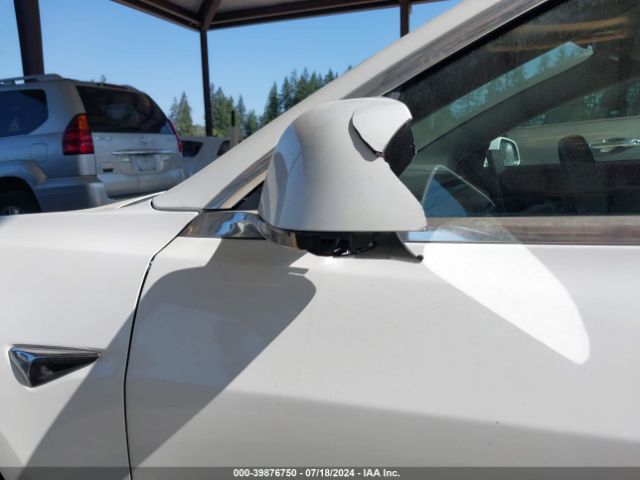 5YJ3E1EA9LF613004 Tesla Model 3 Standard Range Plus Rear-wheel Drive/standard Range Rear-wheel Drive