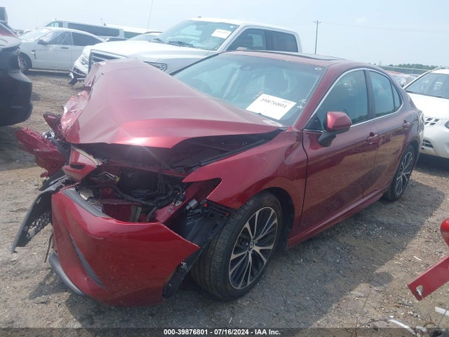Toyota CAMRY SE 2018 4T1B11HK8JU548108 Image 2