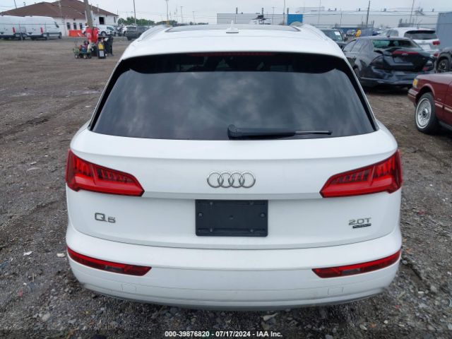 WA1ANAFY8J2005536 Audi Q5 2.0t Premium/2.0t Tech Premium