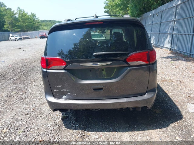 Chrysler Pacifica Touring L 2018 2C4RC1BG4JR356179 Image 16