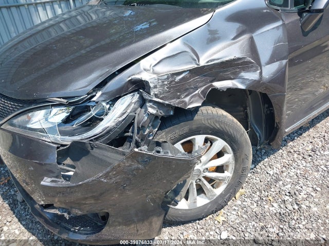 Chrysler Pacifica Touring L 2018 2C4RC1BG4JR356179 Image 6
