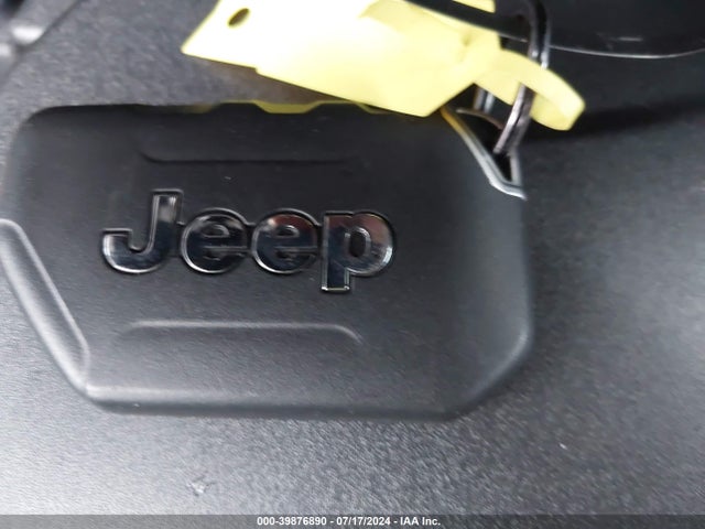 1C4HJXEG3JW101398 Jeep Wrangler Unlimited Sahara 4x4