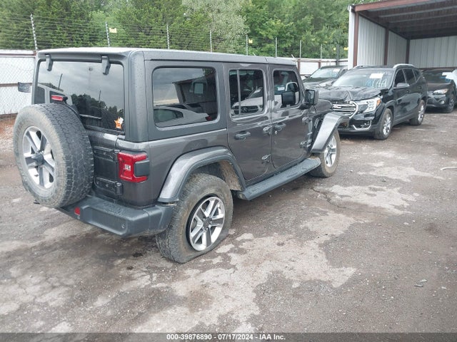 1C4HJXEG3JW101398 Jeep Wrangler Unlimited Sahara 4x4