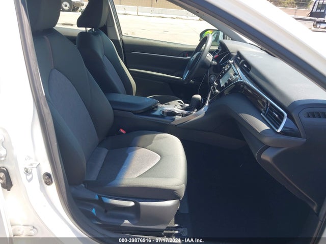 Toyota CAMRY LE 2018 JTNB11HK3J3011507 Image 5