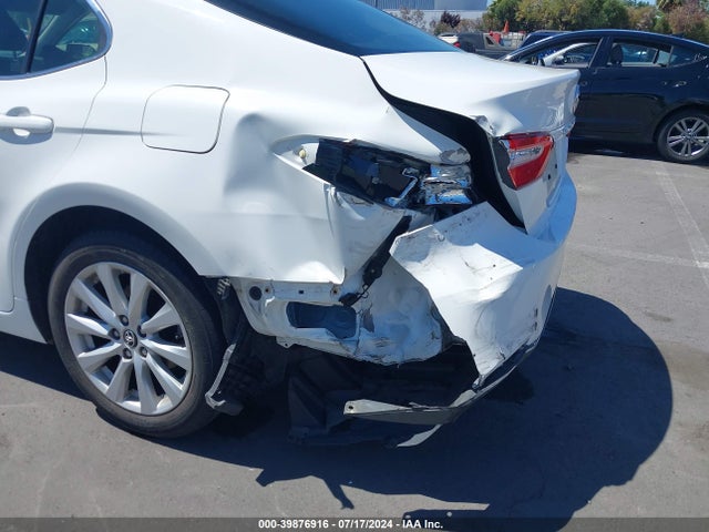Toyota CAMRY LE 2018 JTNB11HK3J3011507 Image 6