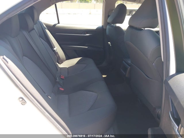 Toyota CAMRY LE 2018 JTNB11HK3J3011507 Image 8