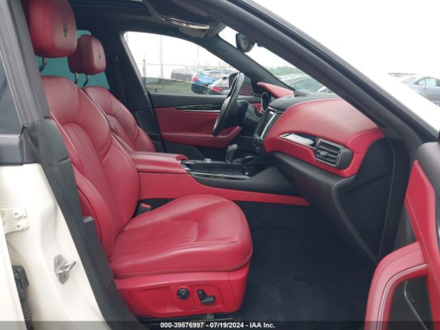 ZN661XUA1JX301385 Maserati Levante