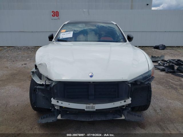 ZN661XUA1JX301385 Maserati Levante