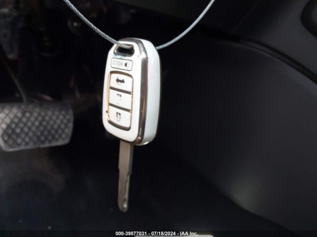 2HKRW6H32JH218047 Honda CR-V LX
