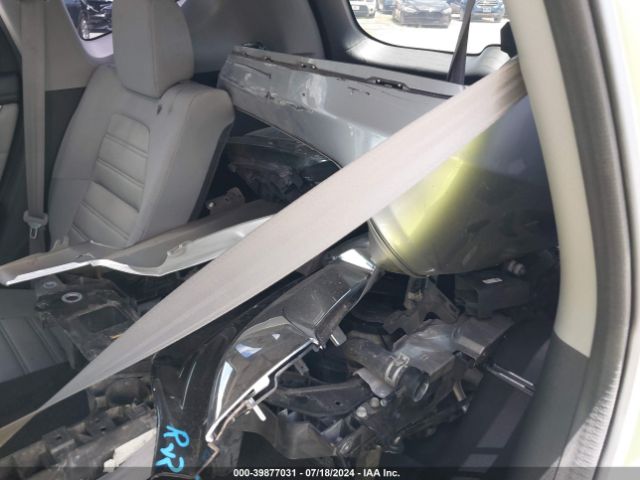2HKRW6H32JH218047 Honda CR-V LX