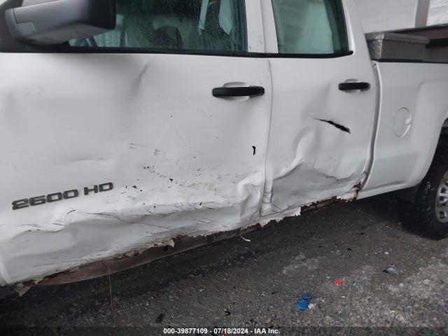 1GC2KUEGXFZ106699 Chevrolet Silverado 2500hd Wt