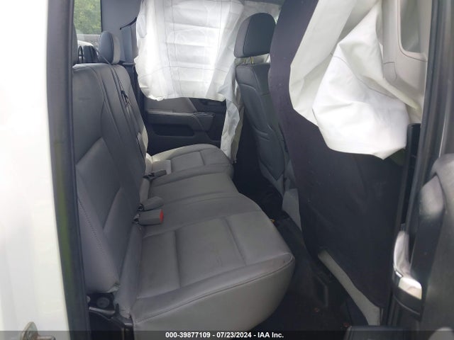 1GC2KUEGXFZ106699 Chevrolet Silverado 2500hd Wt