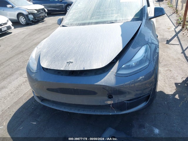 Tesla Model Y Rwd 2023 7SAYGDED3PF945976 Image 13