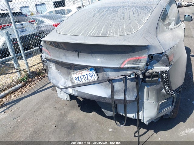Tesla Model Y Rwd 2023 7SAYGDED3PF945976 Image 17