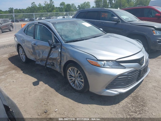 Toyota CAMRY XLE 2019 4T1B11HK8KU709865 zdjęcie główne