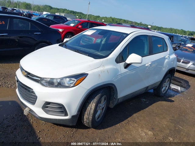 Chevrolet TRAX LS 2017 KL7CJNSB0HB253029 Image 2